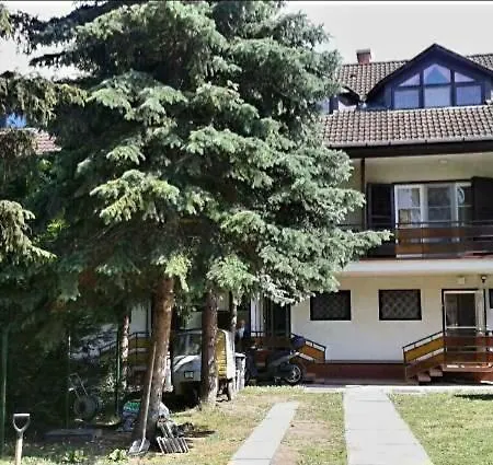 Aranyparton Harom Szobas Apartman *
