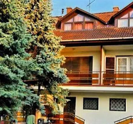 Aranyparton Harom Szobas Apartman Siofok