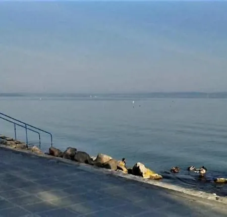 Aranyparton Harom Szobas Apartman * Siofok